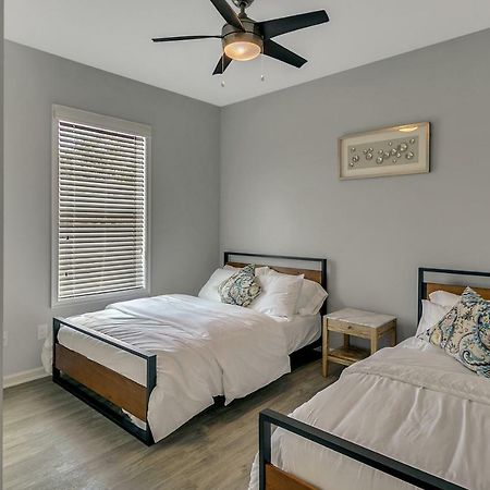 New 3/2 Duplex Minutes From Heart Of Tampa -Unit B Appartement Buitenkant foto