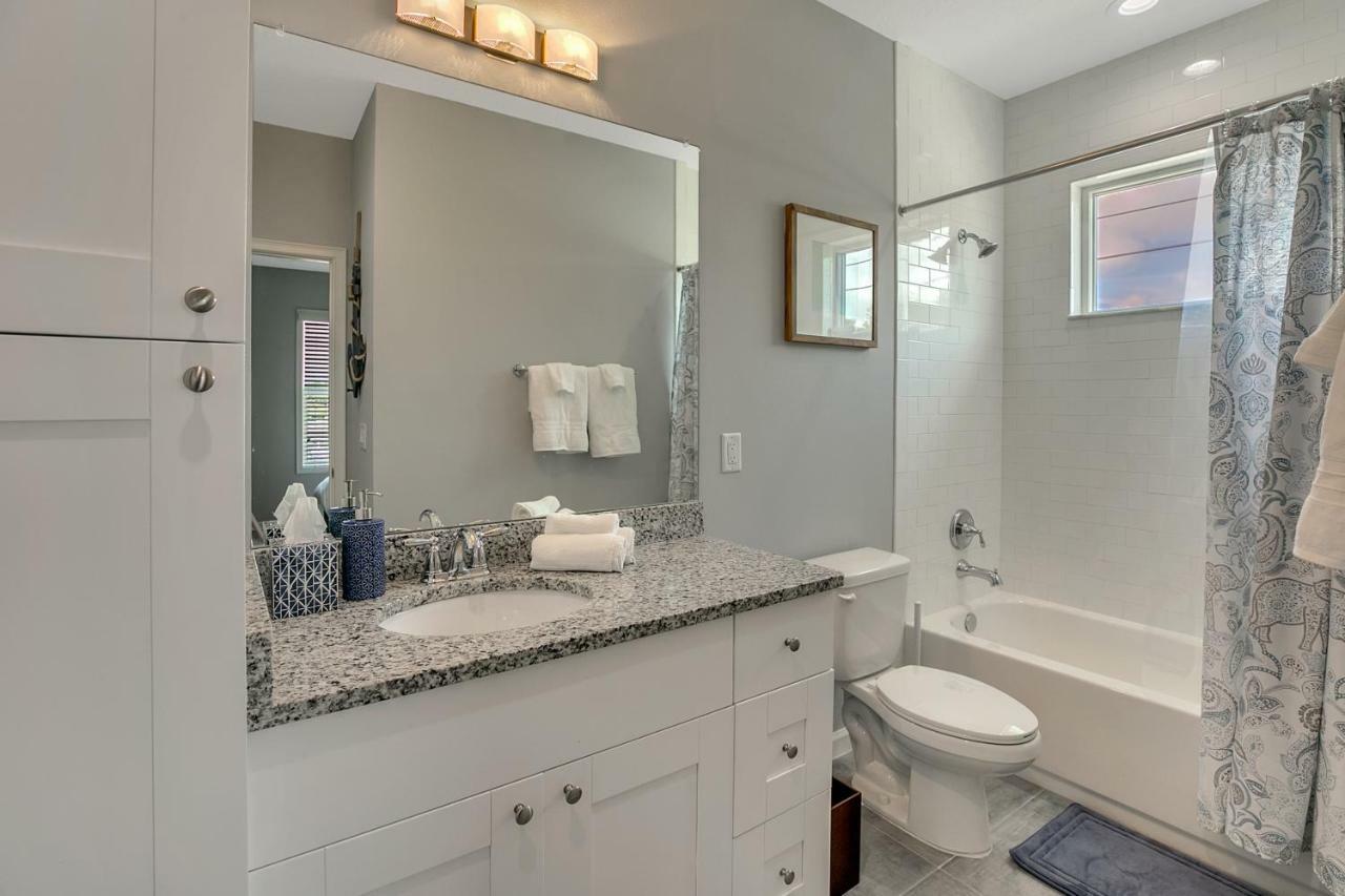 New 3/2 Duplex Minutes From Heart Of Tampa -Unit B Appartement Buitenkant foto