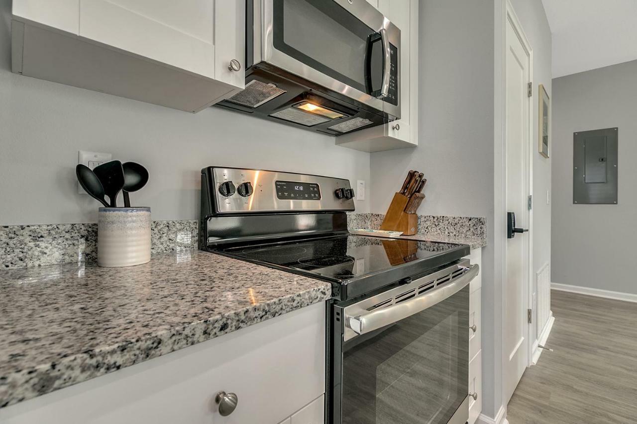 New 3/2 Duplex Minutes From Heart Of Tampa -Unit B Appartement Buitenkant foto