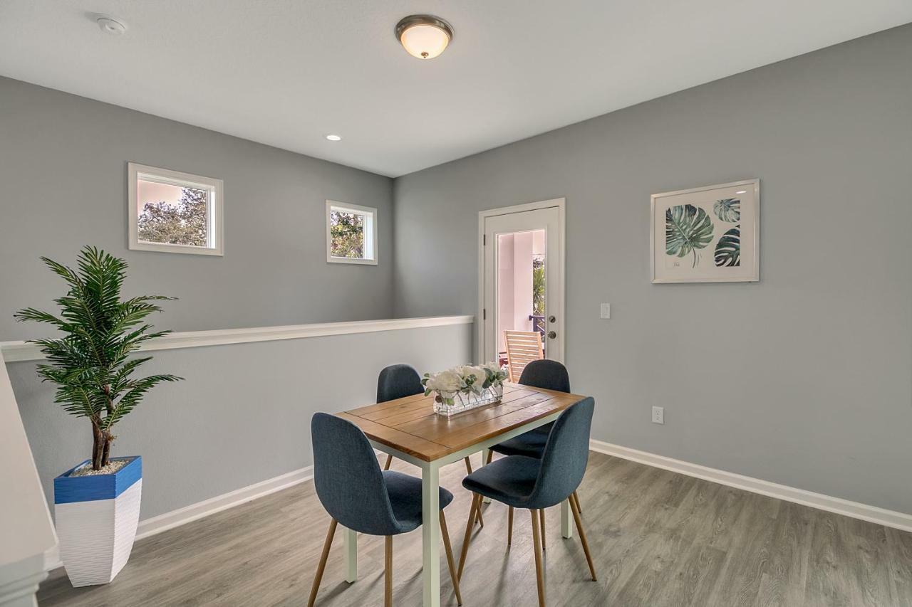 New 3/2 Duplex Minutes From Heart Of Tampa -Unit B Appartement Buitenkant foto